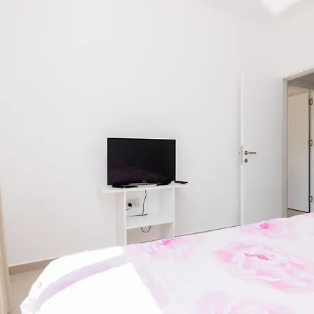 Luxury One-Bedroom Apartment In A Modern Palmera Resort 8-6 Kyrenia (Northern Cyprus)